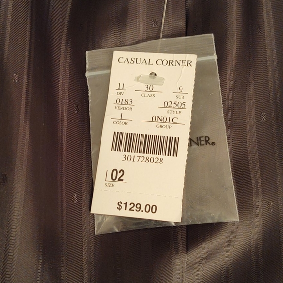 Casual Corner | Women Petites Black Jacket | Sz 2 - Picture 7 of 9